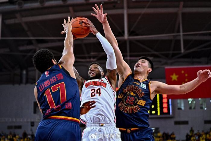 星空体育-金鸿达生涯首次CBA总决赛，华南虎晋级壮哉我哉