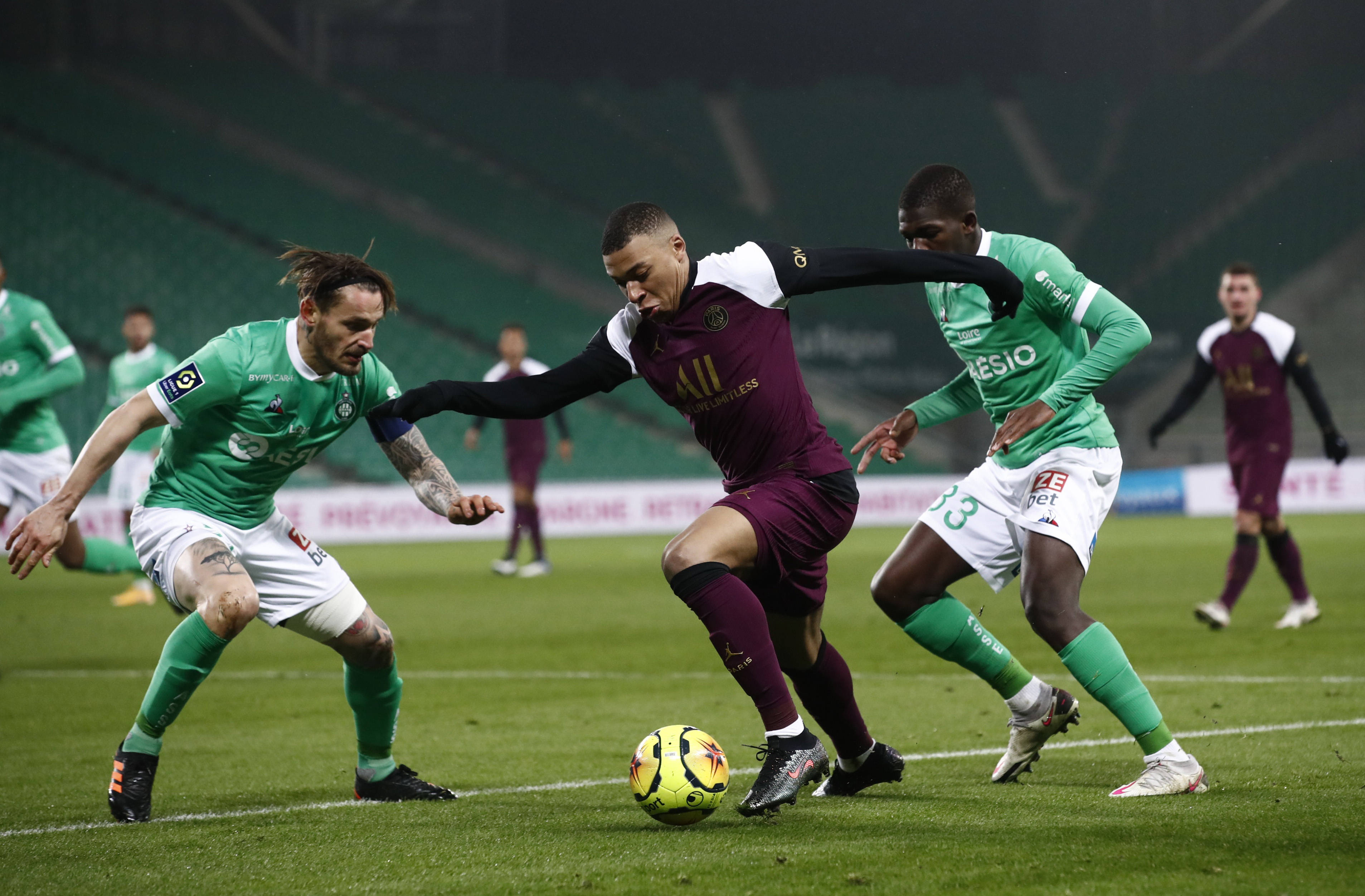 星空体育-圣埃蒂安在法国联赛中遭遇失利,需要重整军心