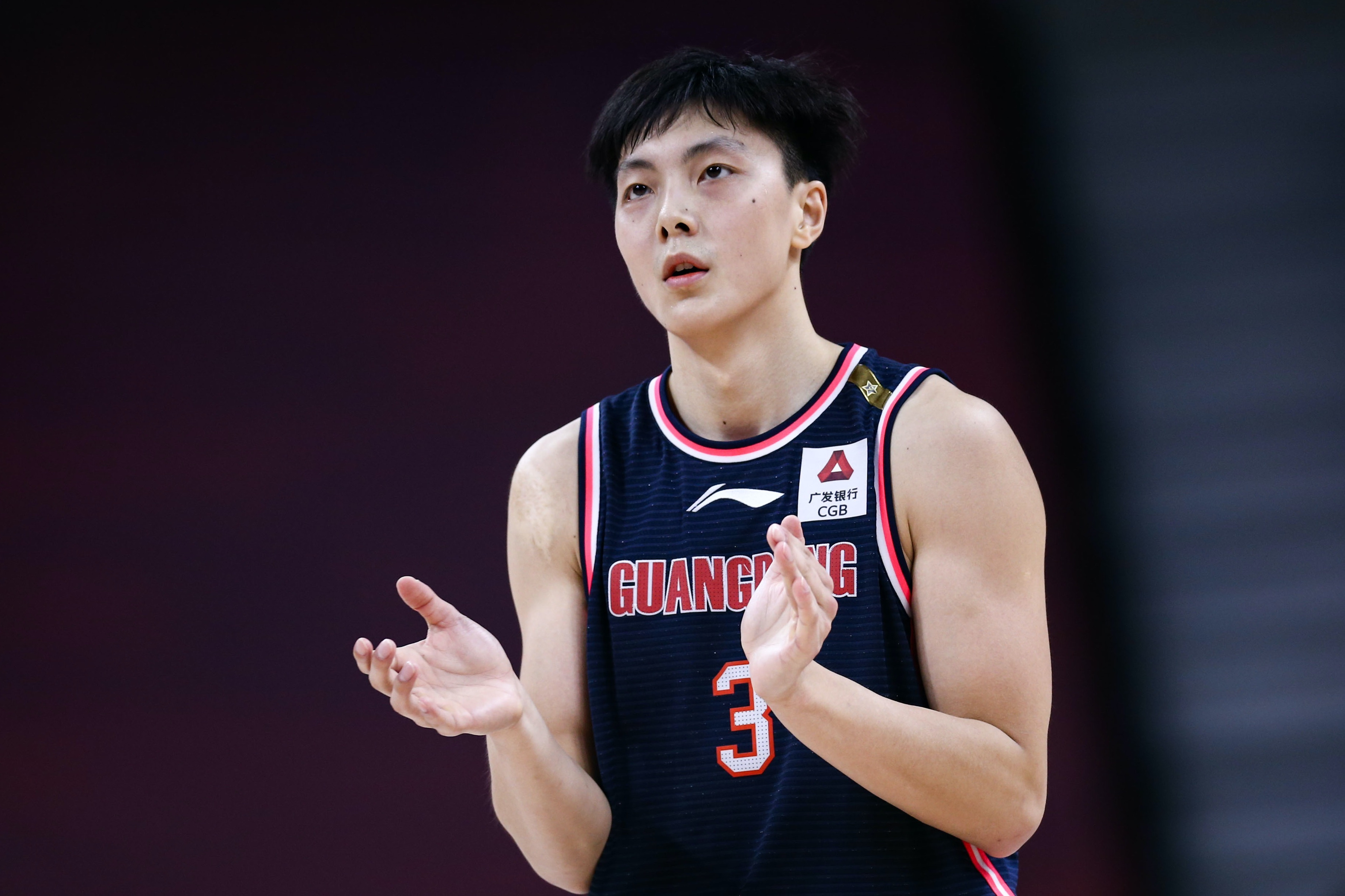 星空体育-广东男篮再添胜利,全队出动连续胜利