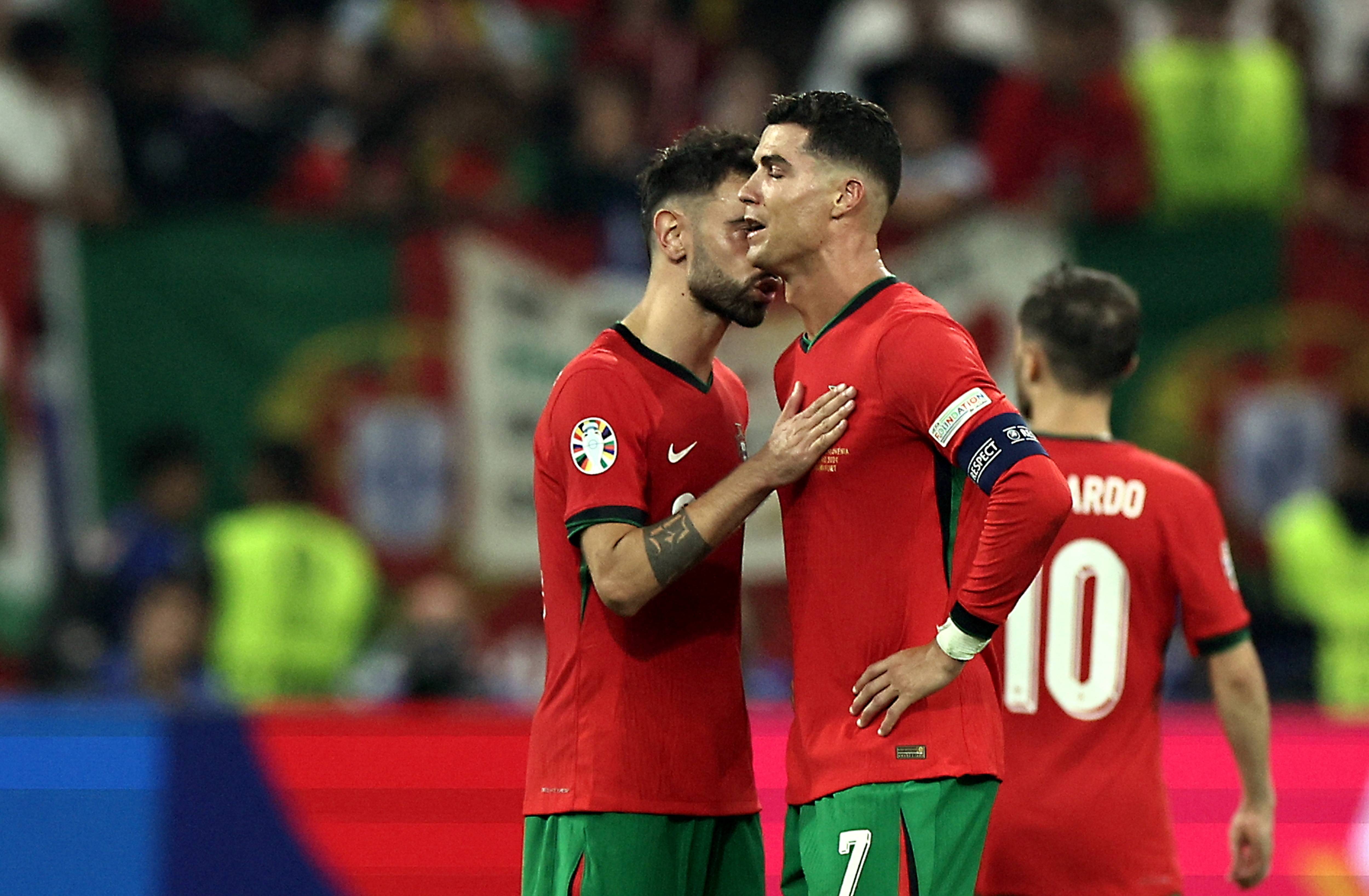 葡萄牙队在比赛中展现出强大实力 葡萄牙队在比赛中展现出强大实力