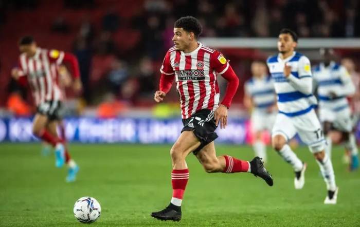 星空体育-伯恩茅斯惨败,英超降级危机仍存