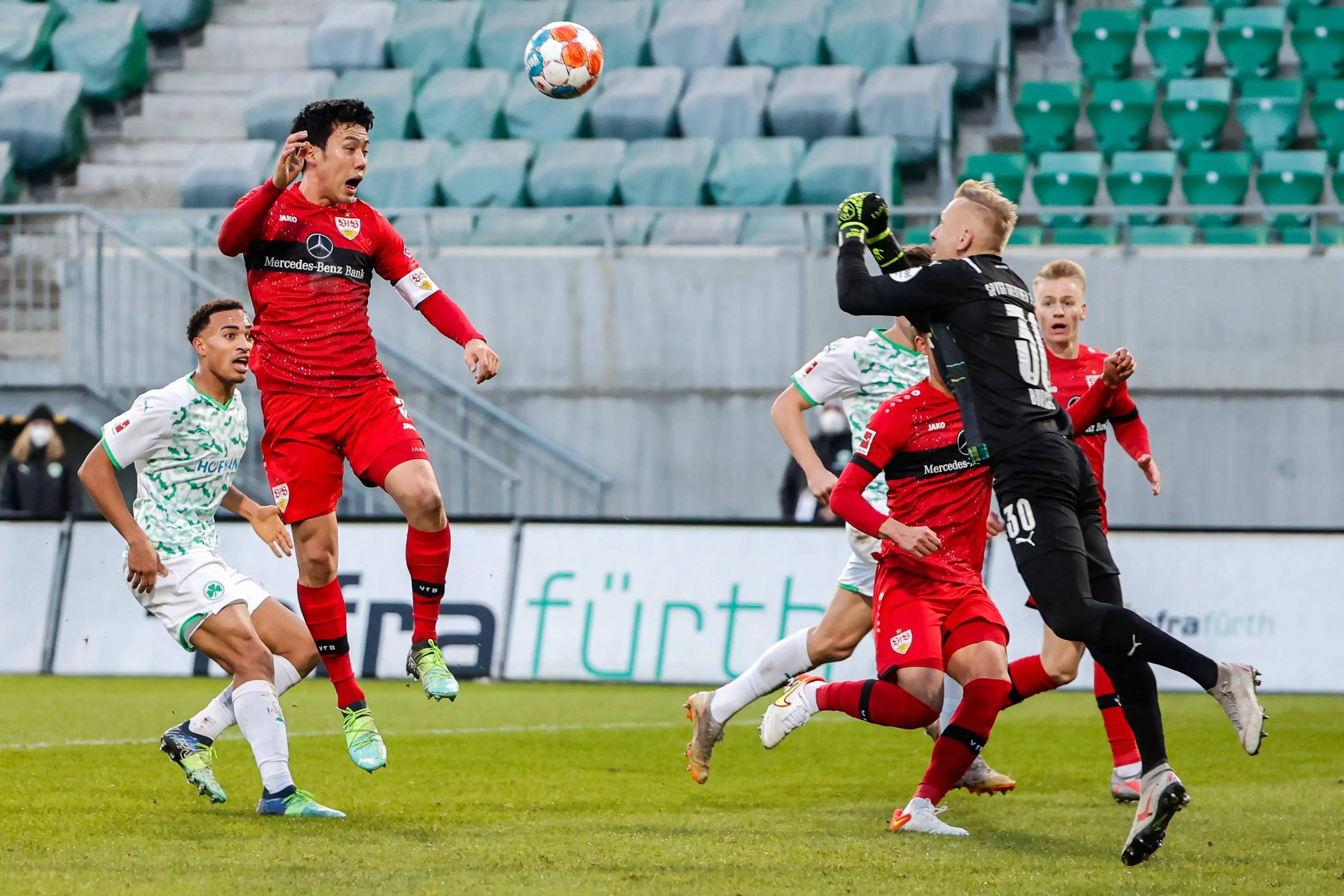 星空体育-弗赖堡球员状态神勇,已有多名球员连续进球