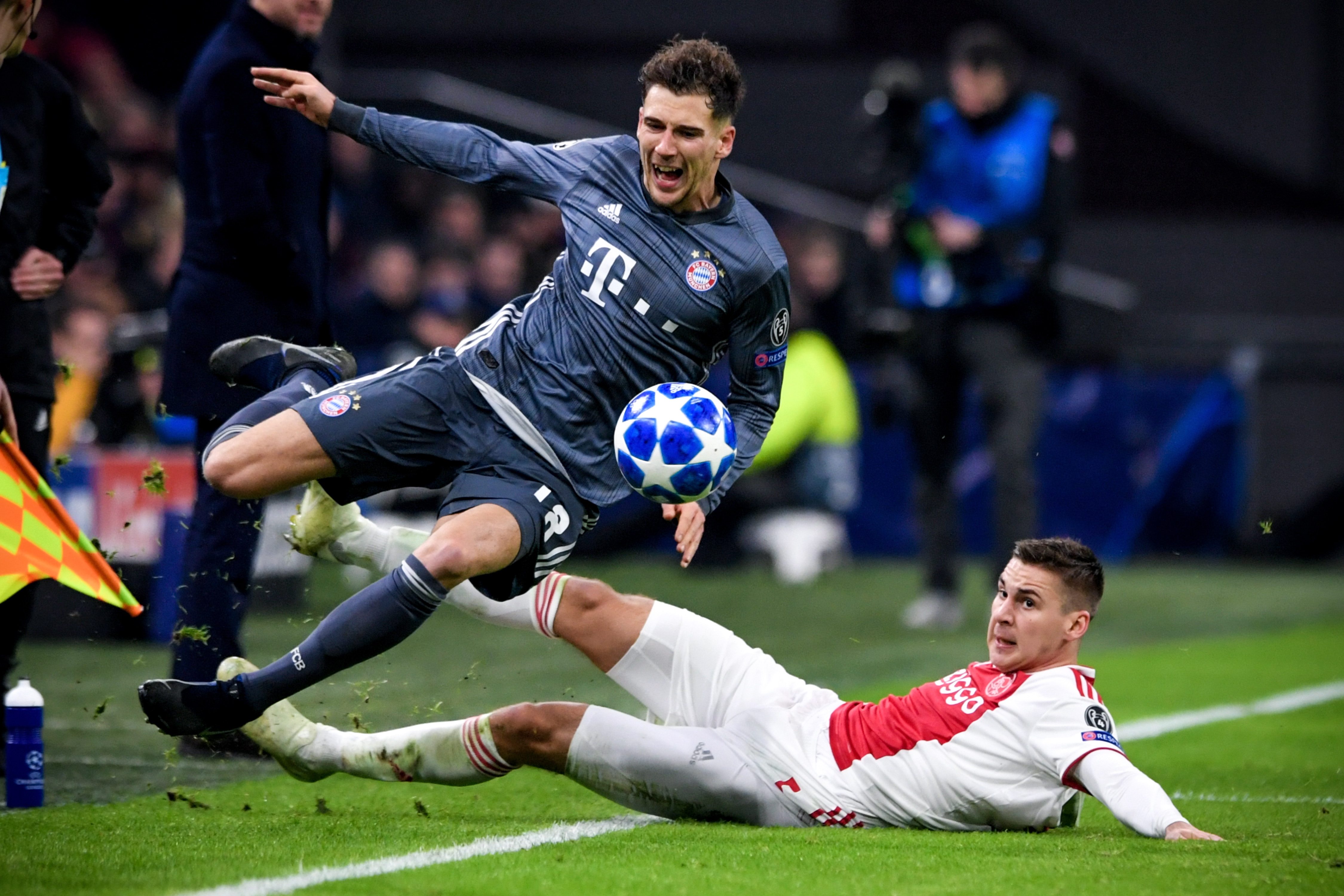 星空体育-阿贾克斯客场战胜RSSS,取得胜利