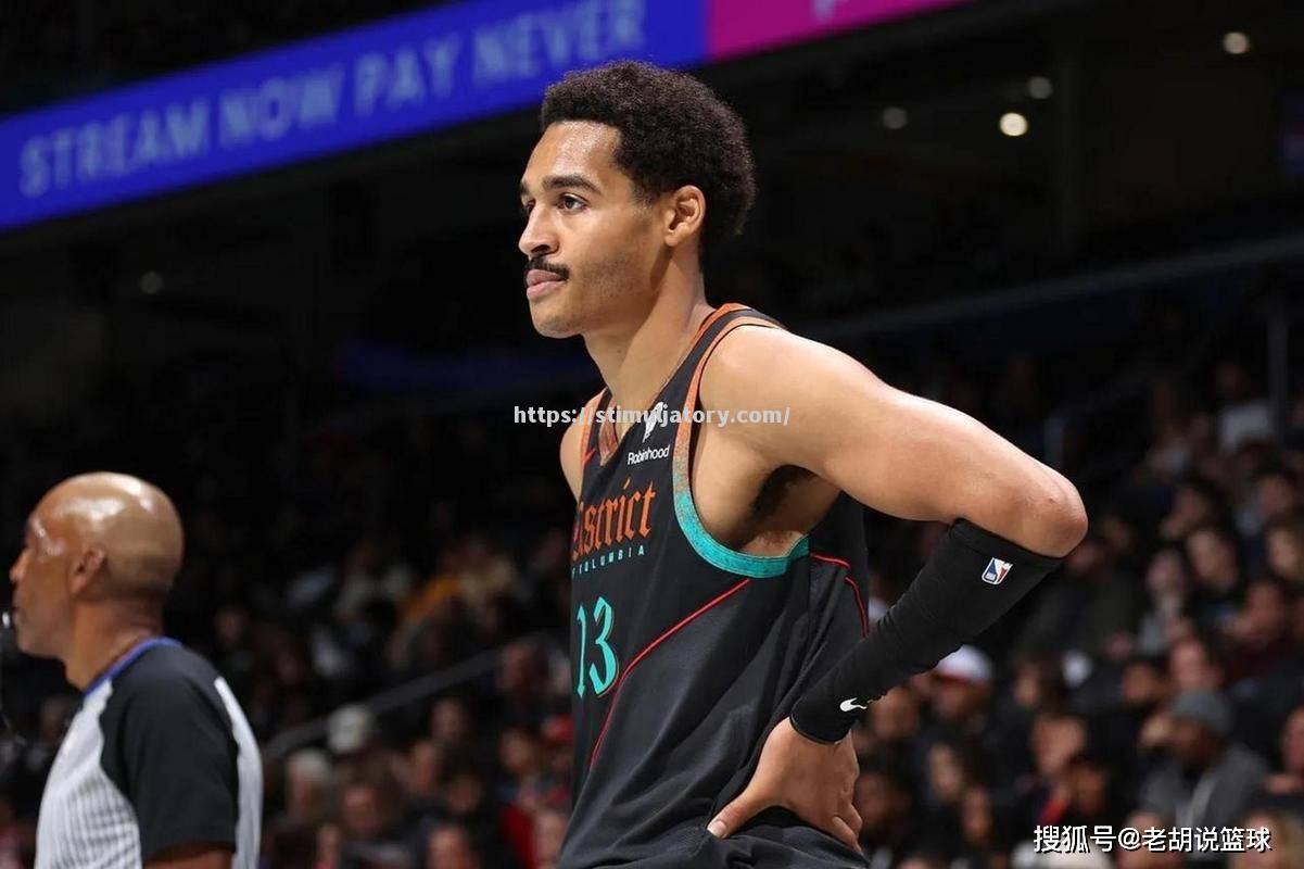 星空体育-哈登正式加盟湖人，准备与詹姆斯携手征战西部冠军争夺战