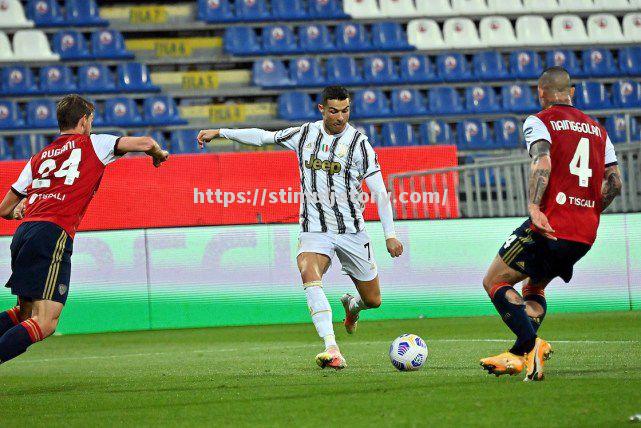 尤文图斯大胜AC米兰,C罗上演帽子戏法,梅西助攻帽多多 尤文图斯大胜AC米兰,C罗上演帽子戏法,梅西助攻帽多多