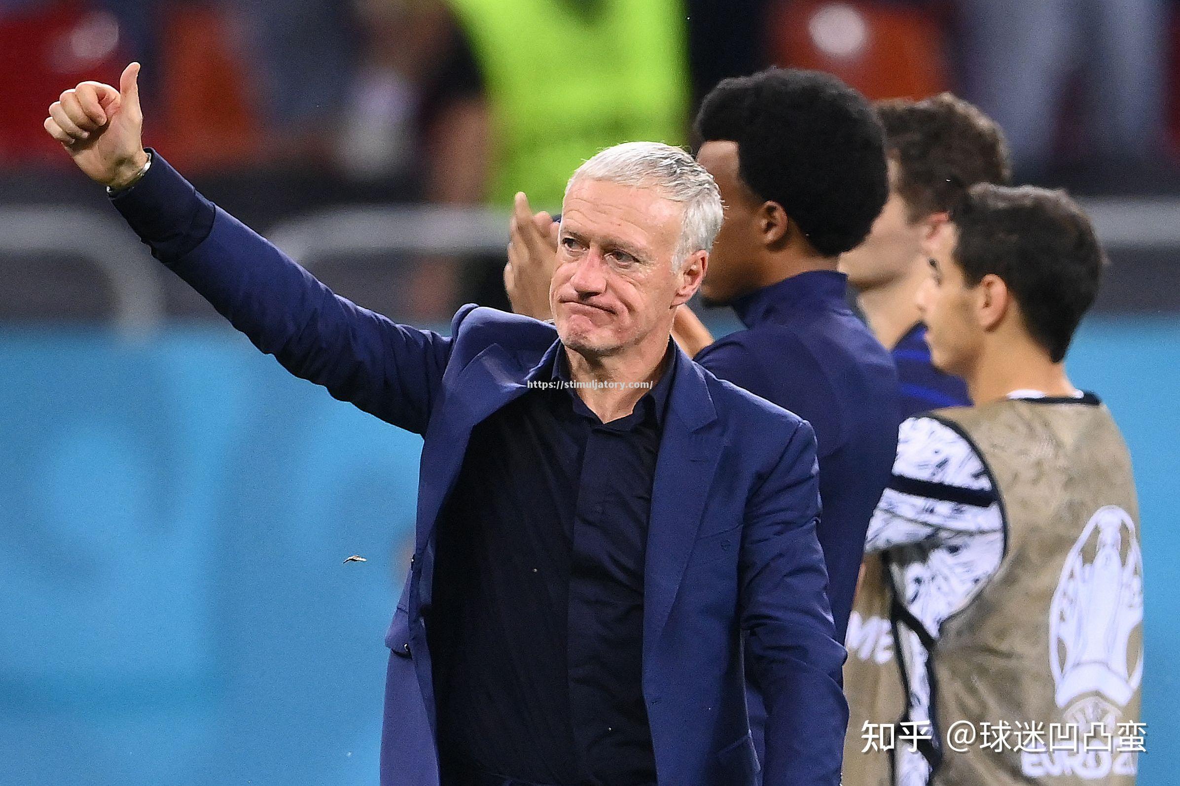 星空体育-AC米兰后防线失误频频,主教练公开批评球员表现