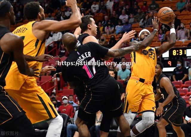 猛龙淘汰魔术，洛瑞空砍23分领军晋级