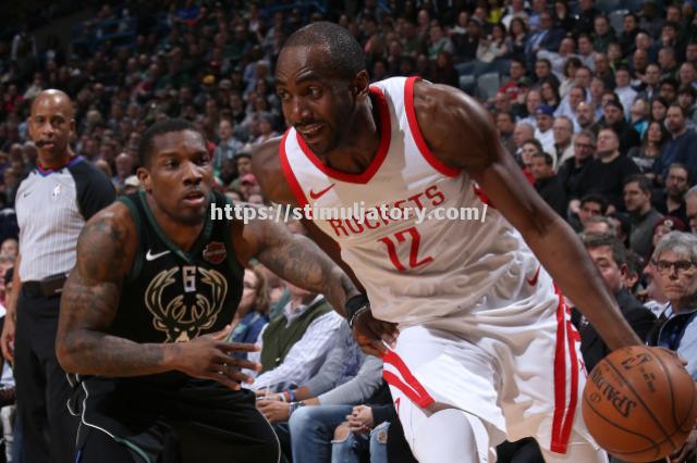 星空体育-雄鹿主场胜火箭，继续领跑东部