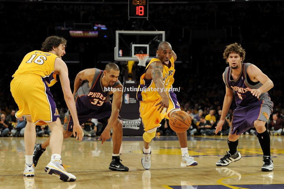 星空体育-太阳击败湖人，晋级西部半决赛