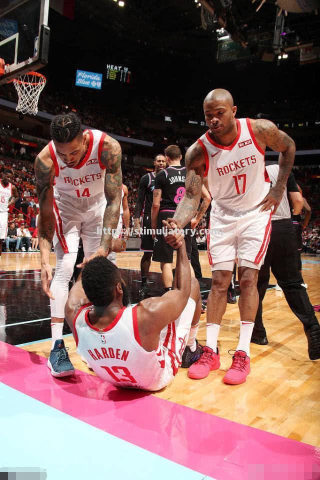 火箭队遭遇三连败,保罗呼吁全队团结 火箭队遭遇三连败,保罗呼吁全队团结