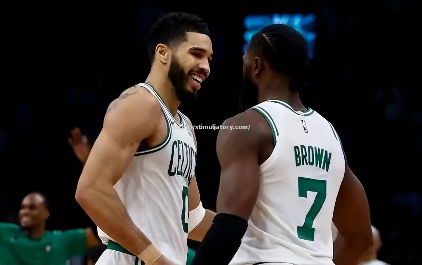 星空体育-雄鹿主场击败猛龙，近期战绩遥遥领先东部