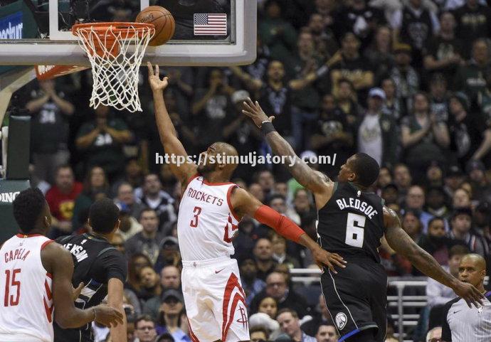 星空体育-雄鹿轻松击败掘金，保持全胜