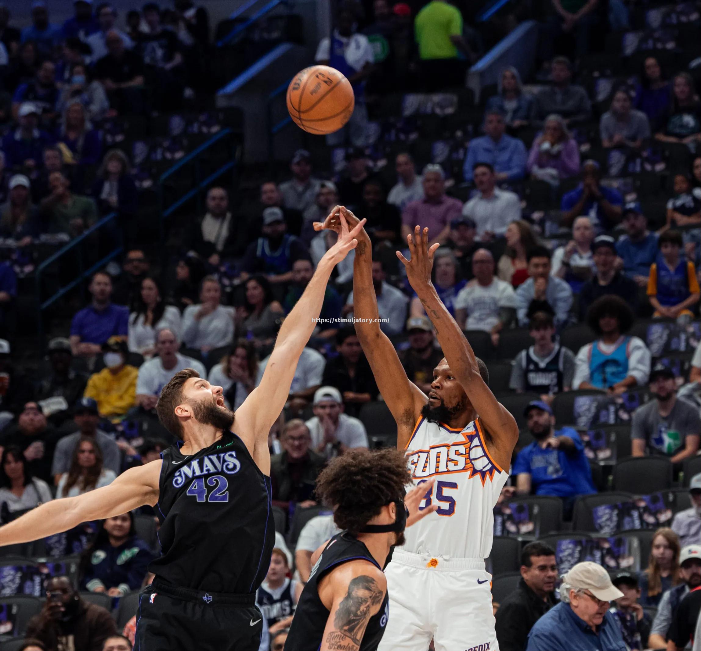 星空体育-火箭双塔合砍70+，横扫黄蜂