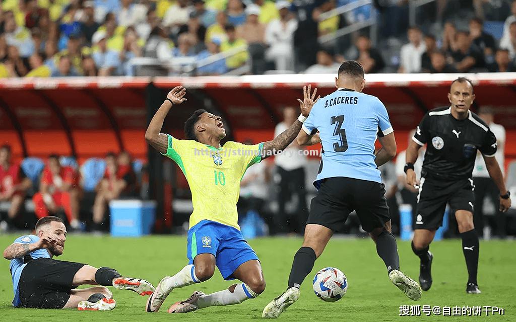 星空体育-乌拉圭后卫以坚韧态度获得赞誉