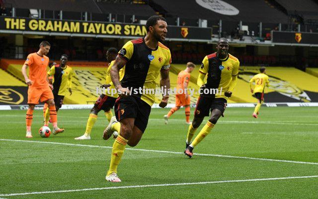 西汉姆主场击败沃特福德,实现反弹 西汉姆主场击败沃特福德,实现反弹