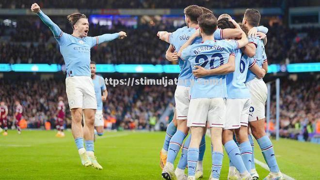 星空体育-马德里双雄争夺联赛冠军,谁能笑到最后