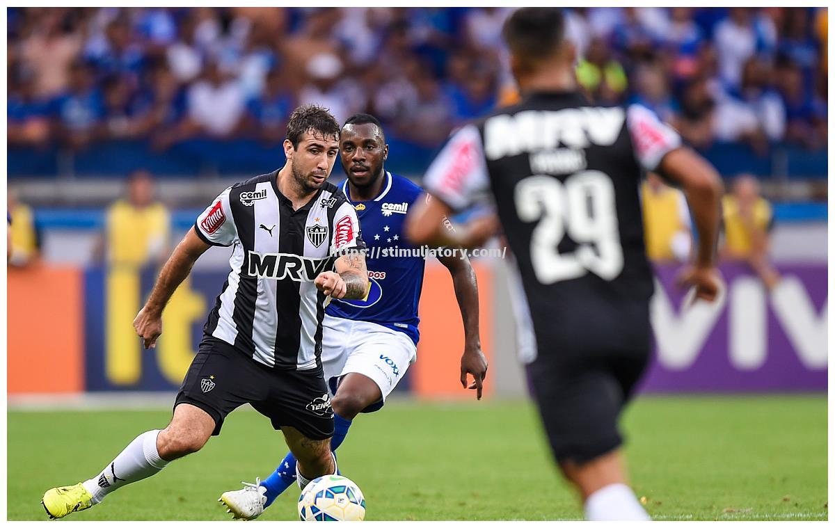 星空体育-沙佩科恩主场告捷，三连胜助力排名上升