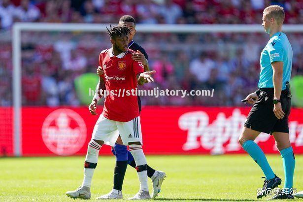 星空体育-曼联将与曼城展开激烈交锋,赛事备受瞩目