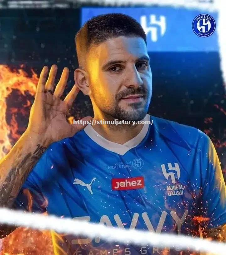 星空体育-克罗托内客场大胜,向积分榜前进迈出一步