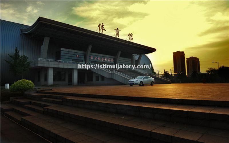 星空体育-江苏科技大学体育中心球场上全力拼搏,荣誉属于胜者