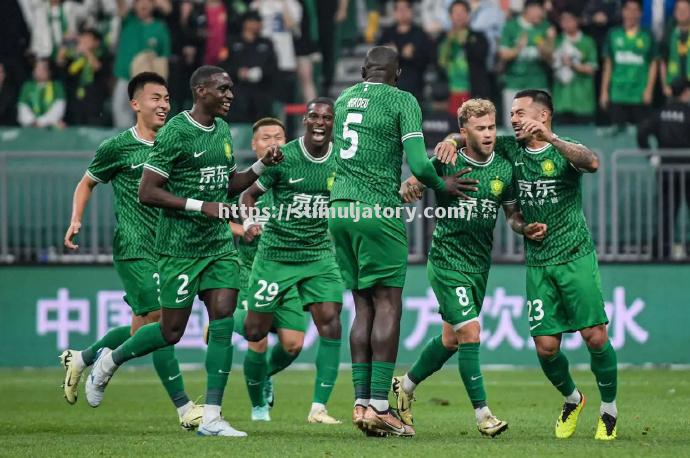 广州富力客场大胜北京国安,排名升至第三 广州富力客场大胜北京国安,排名升至第三