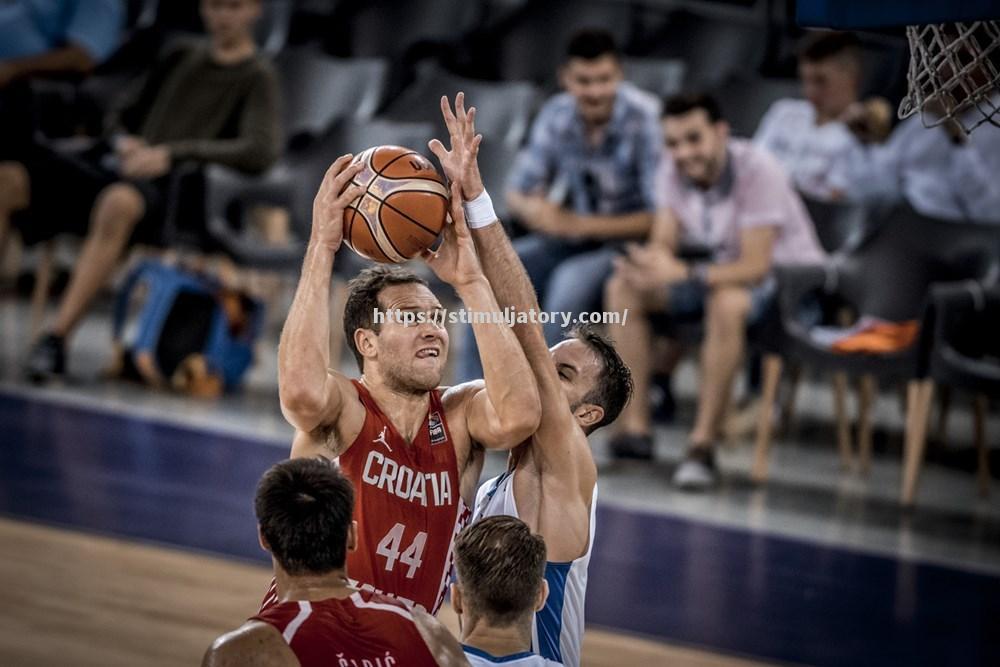 克罗地亚准备迎战捷克,壮志凌云必取三分 克罗地亚准备迎战捷克,壮志凌云必取三分