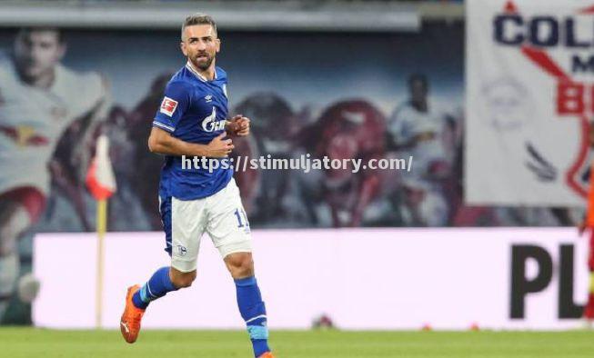 锋线球员状态火热,助球队逆转战绩 锋线球员状态火热,助球队逆转战绩