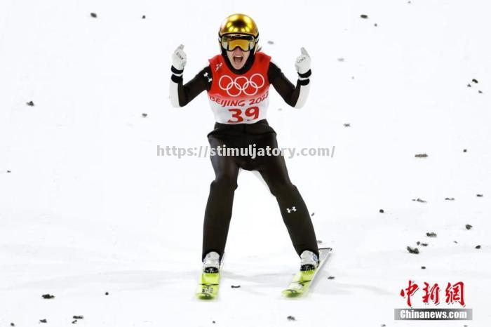 斯洛文尼亚男子滑雪选手晋级决赛