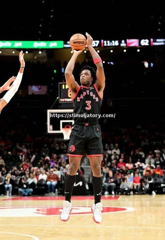 老鹰队闪电进攻效果显著，迅速拉开比分差距