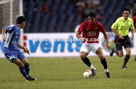 米兰将在托蒂诺友谊赛上对阵曼联