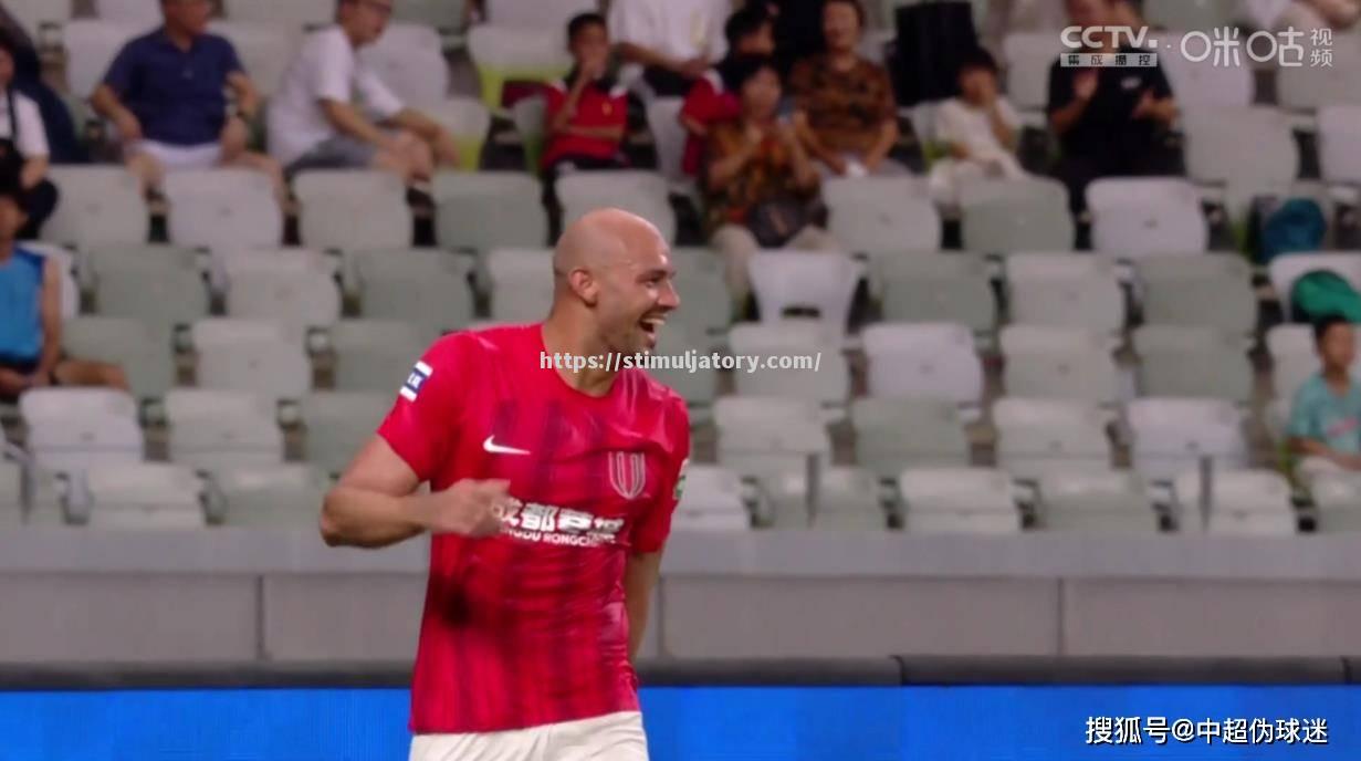 上海上港豪取三连胜，稳居积分榜第二