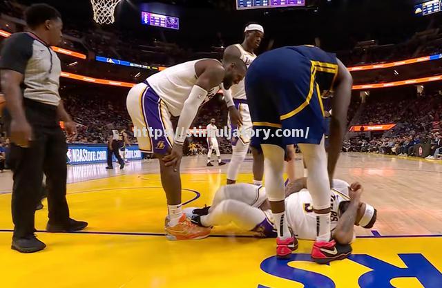 意外受伤的球员备战能否复出备受瞩目