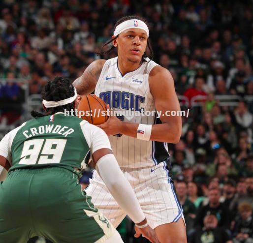 星空体育-骑士主场惨败76人，遭遇四连败