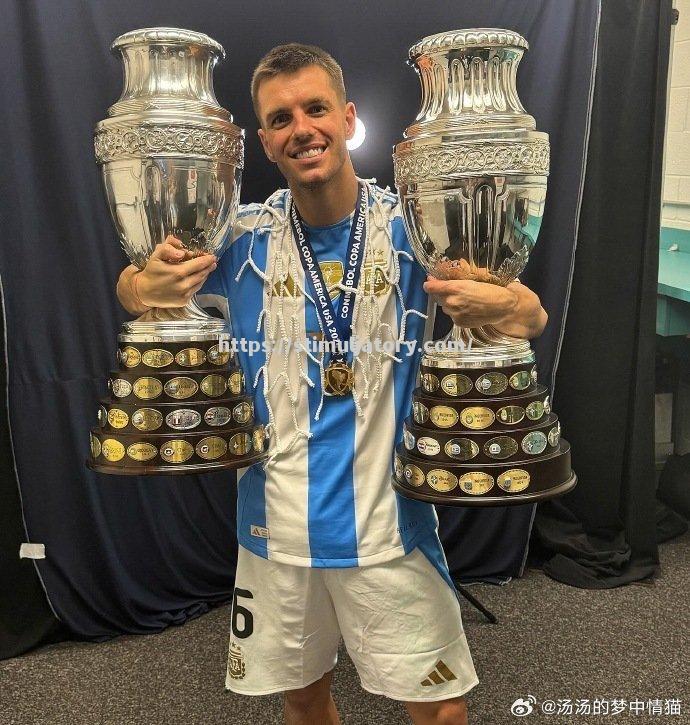 星空体育-阿根廷队在比赛中奋力拼搏，取得宝贵胜利