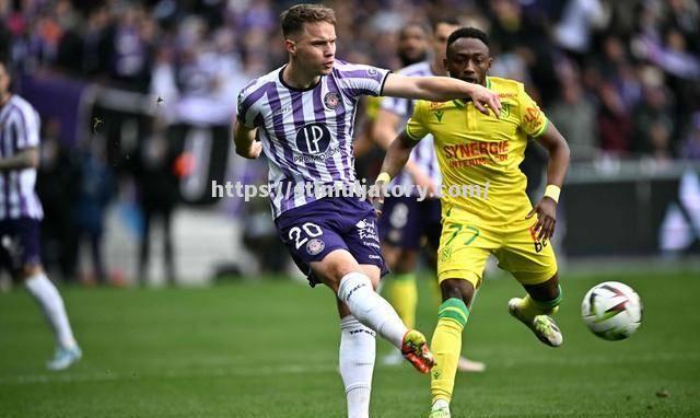 尼斯主场战平甘冈,难言胜负 尼斯主场战平甘冈,难言胜负