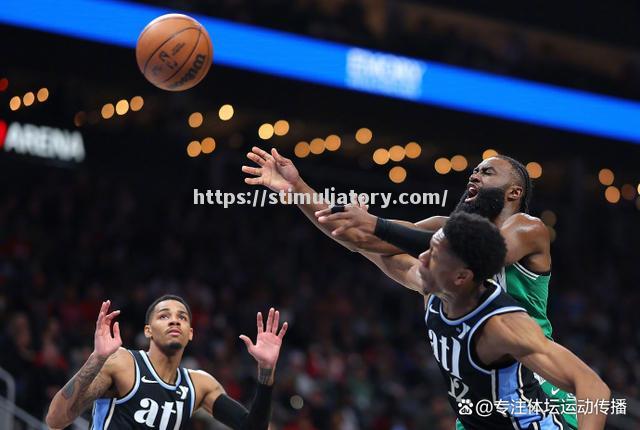 星空体育-亚特兰大客场惨败,客场遭遇失利惨遭逆转