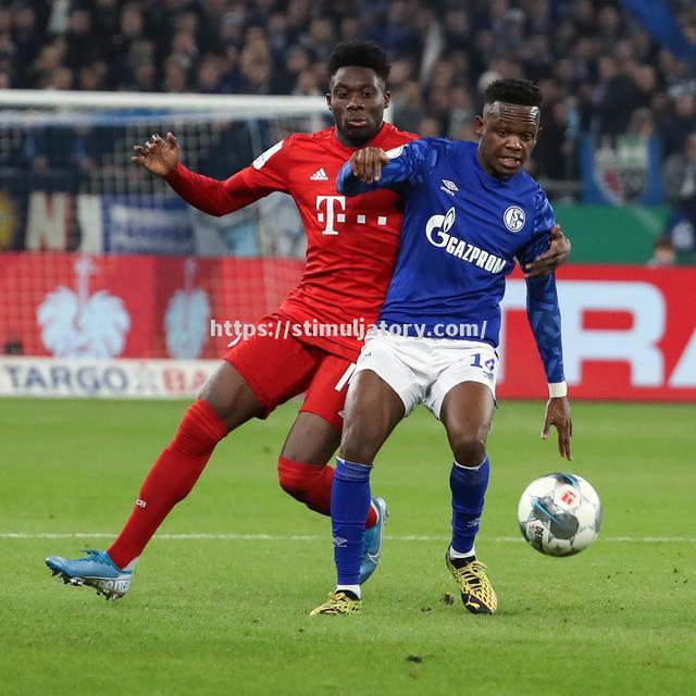 沙尔克04主场不敌拜仁慕尼黑,实力有待提升 沙尔克04主场不敌拜仁慕尼黑,实力有待提升