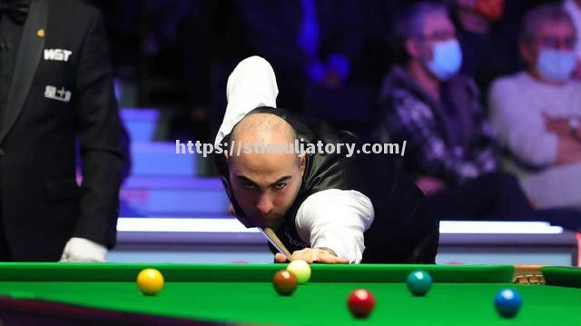 伊朗男子柔道选手突围获胜