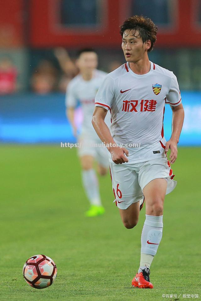 申花失利主帅战术调整,球队备战下一轮 申花失利主帅战术调整,球队备战下一轮