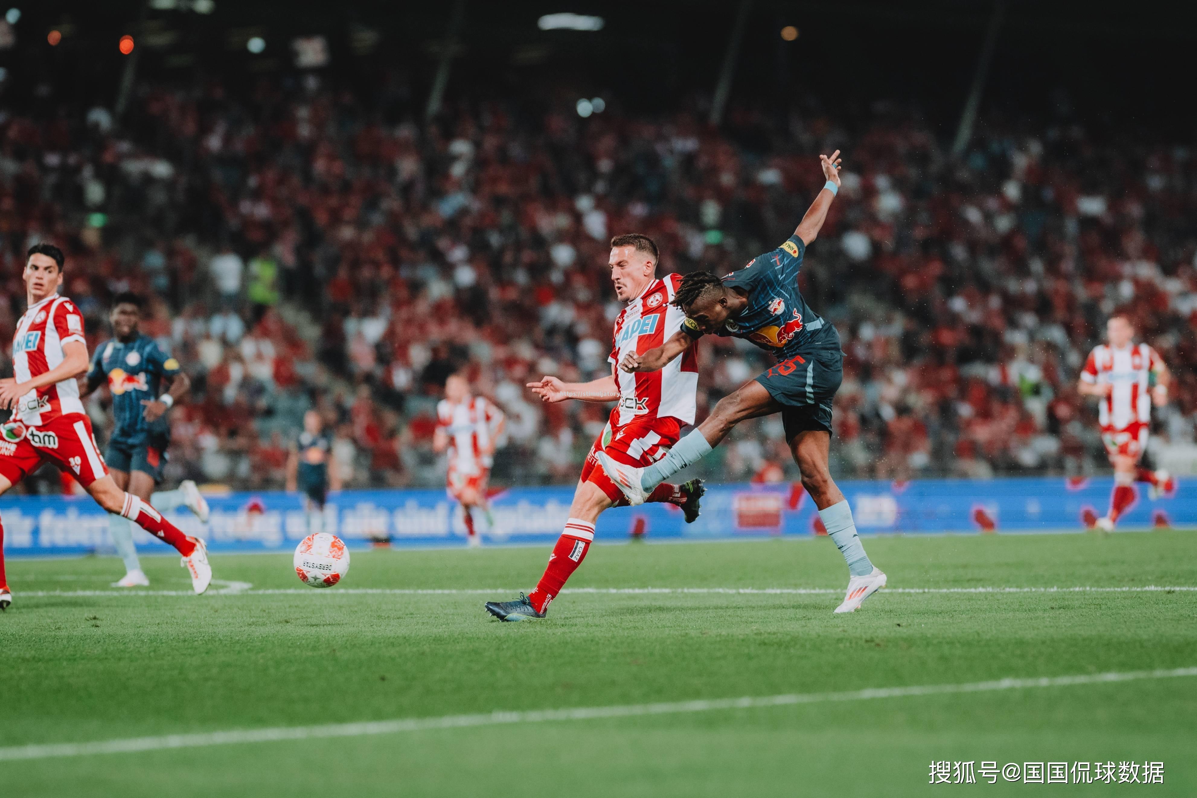 热火朝天的进攻,球队占据上风 热火朝天的进攻,球队占据上风