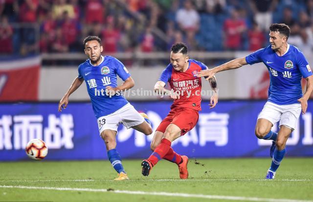 星空体育-建业逆袭逼平，佩齐拉遭遇重挫