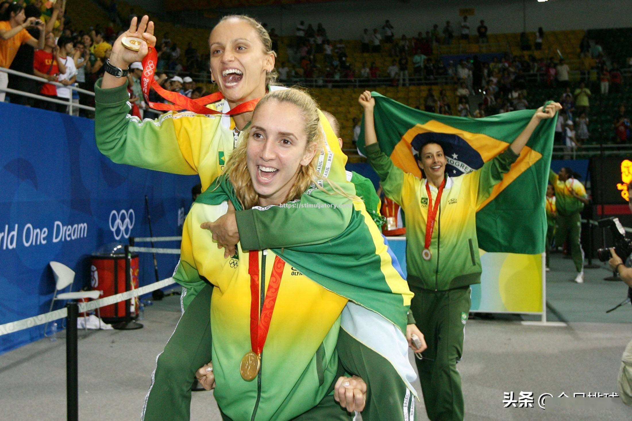 巴西女排姑娘夺得铜牌 巴西女排姑娘夺得铜牌