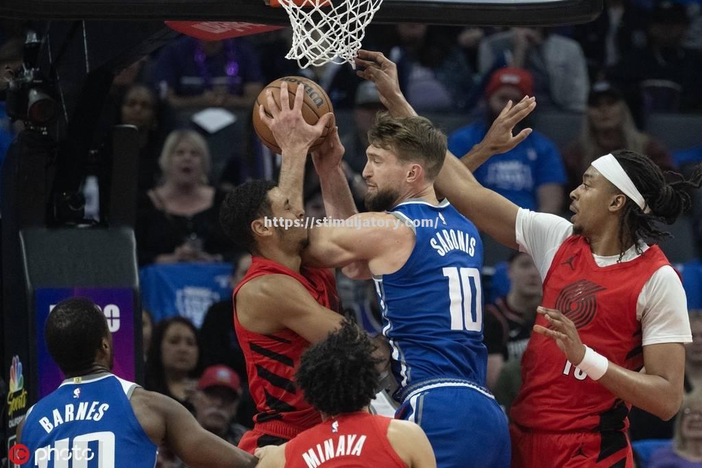 开拓者客场击败国王，保持连胜势头