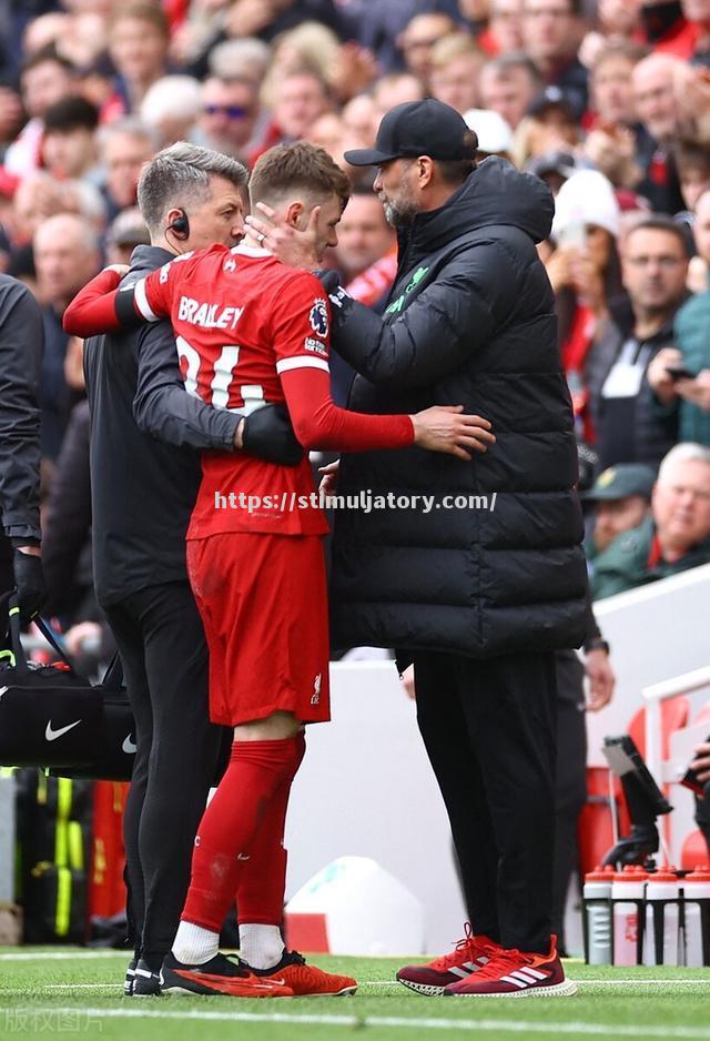 星空体育-利物浦重返胜利路:全队发挥出色