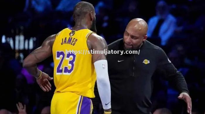 星空体育-湖人遭遇三连败,詹姆斯愤怒斥责队友