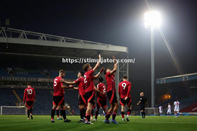 柏林赫塔足球俱乐部在比赛中斩获胜利 柏林赫塔足球俱乐部在比赛中斩获胜利