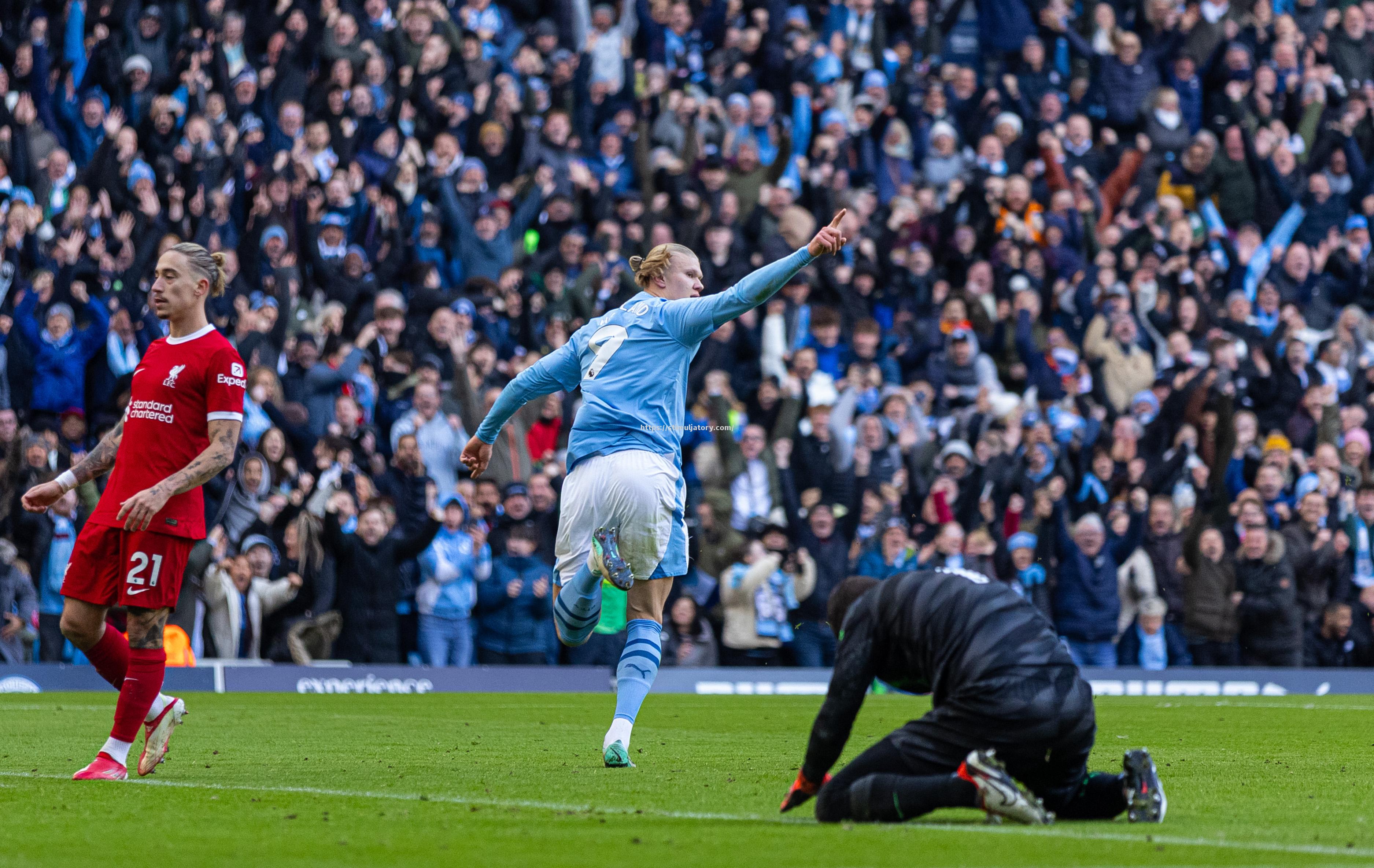 曼城再获胜,稳坐积分榜首位 曼城再获胜,稳坐积分榜首位