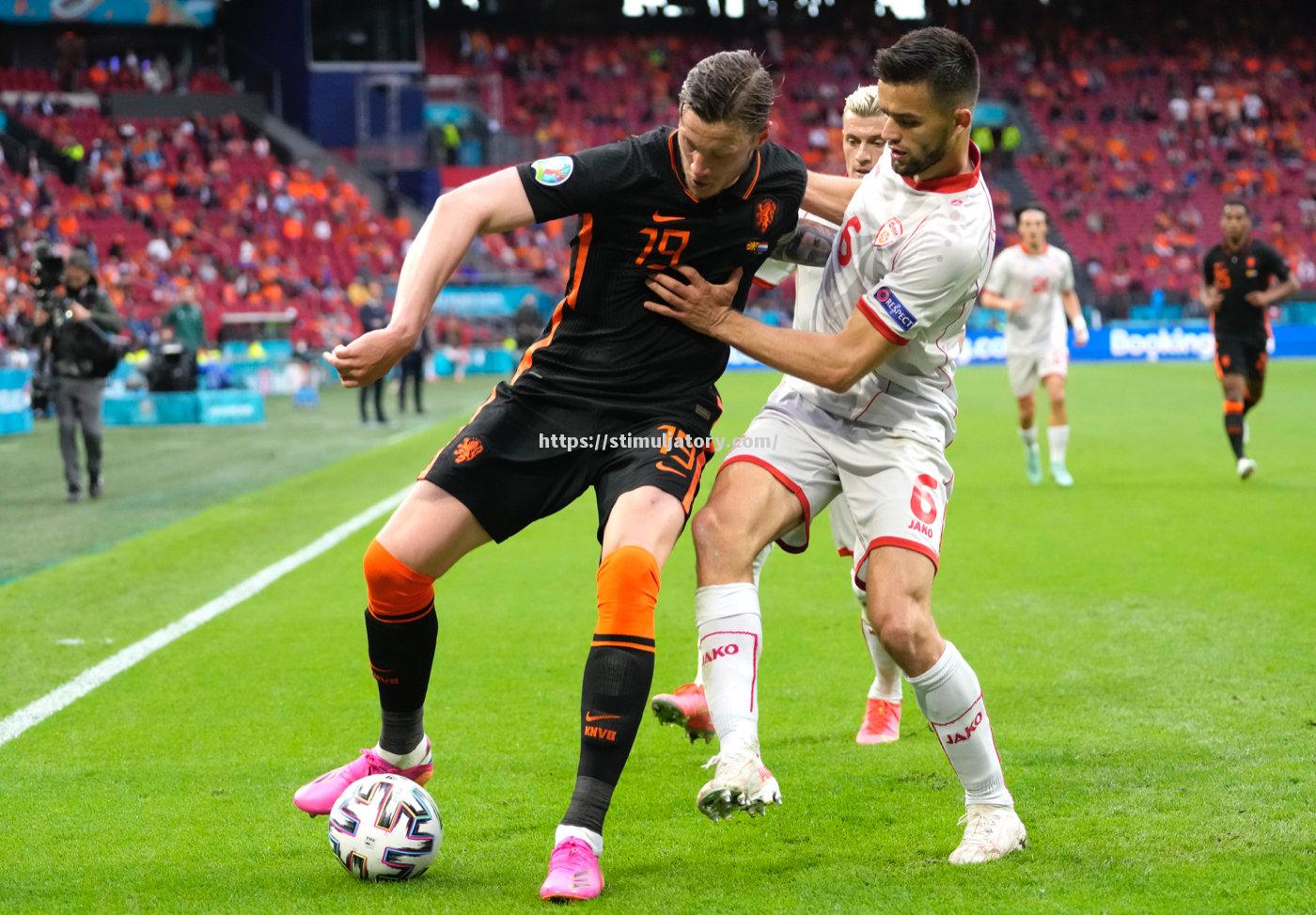 荷兰队主场劫胜北马其顿,淘汰赛资格硬邦邦 荷兰队主场劫胜北马其顿,淘汰赛资格硬邦邦