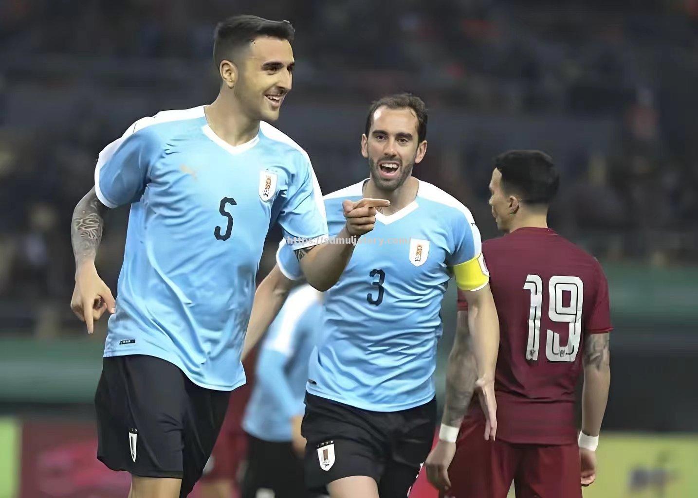 惊险瞬间:决赛争夺激烈,双方势均力敌 惊险瞬间:决赛争夺激烈,双方势均力敌