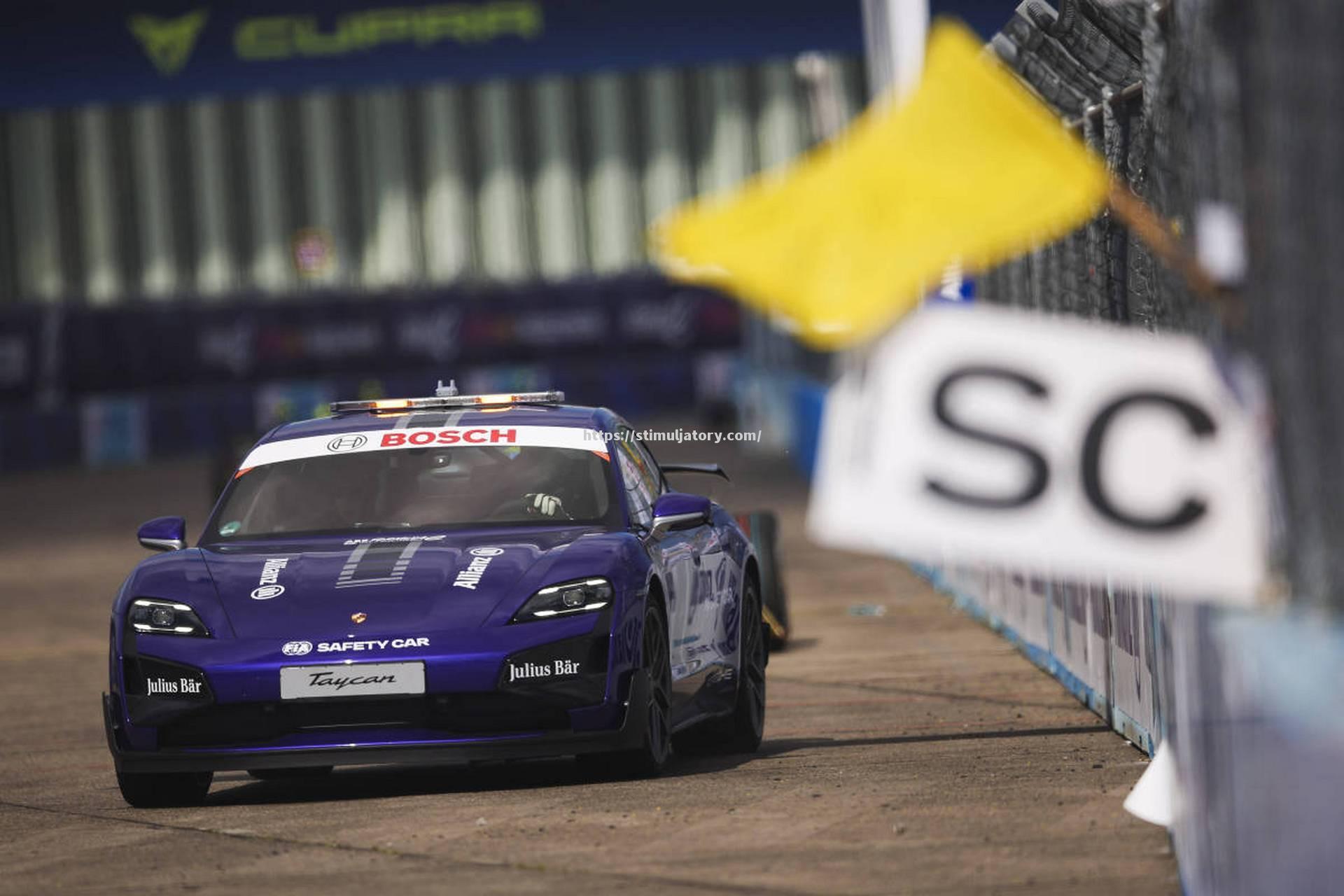 意大利雪地滑行选手稳坐亚军宝座 意大利雪地滑行选手稳坐亚军宝座